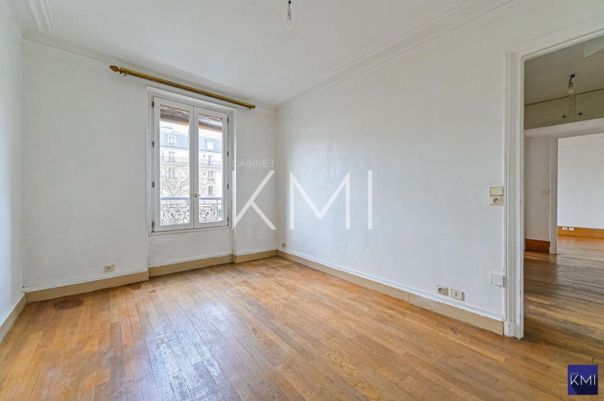 Appartement à PARIS-11E
