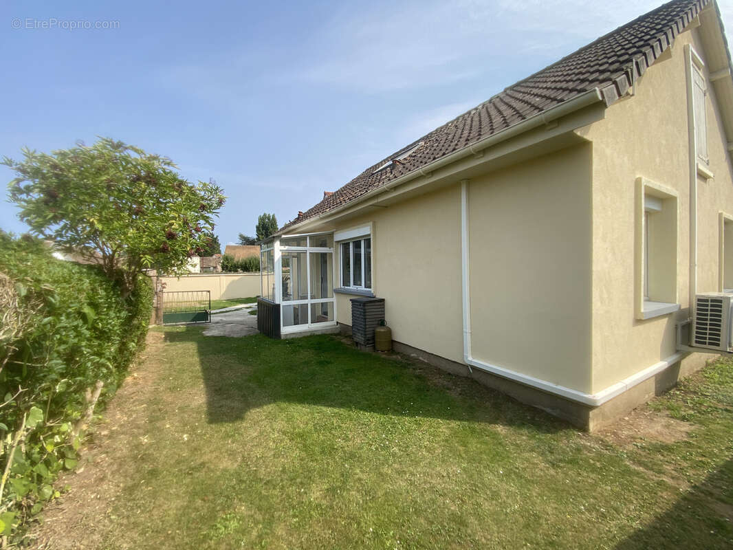 Maison à BU