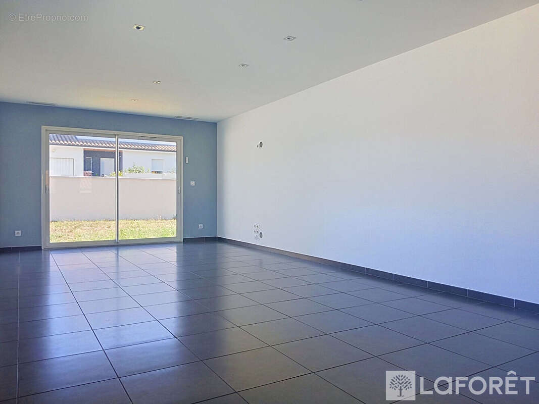 Maison Val De Virvee 4 pièce(s) 110 m2 - photo 2