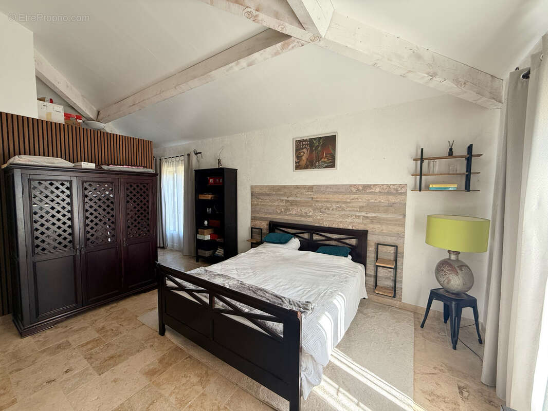 Maison à LORGUES