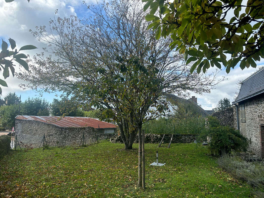 Maison à BENEVENT-L'ABBAYE