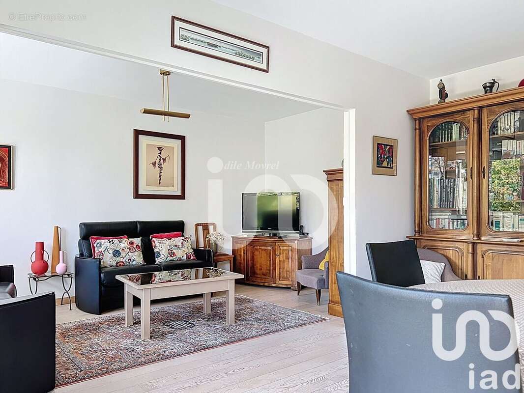 Photo 2 - Appartement à LE PLESSIS-BOUCHARD