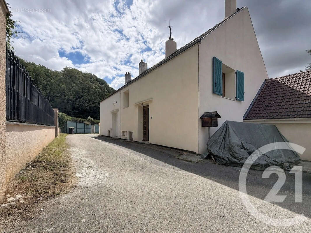 Maison à DONNEMARIE-DONTILLY