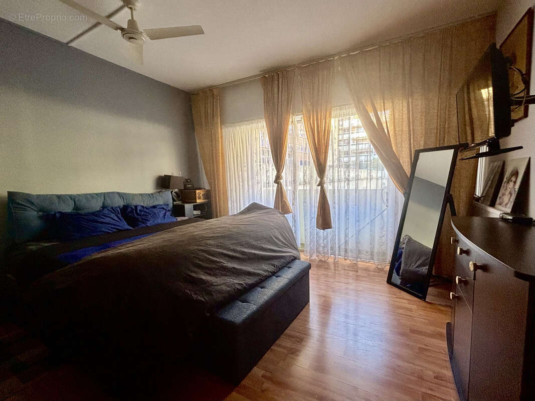 Appartement à ROQUEBRUNE-CAP-MARTIN