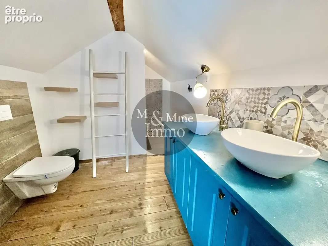 Appartement type 3 rénové au cœur du village - photo 9