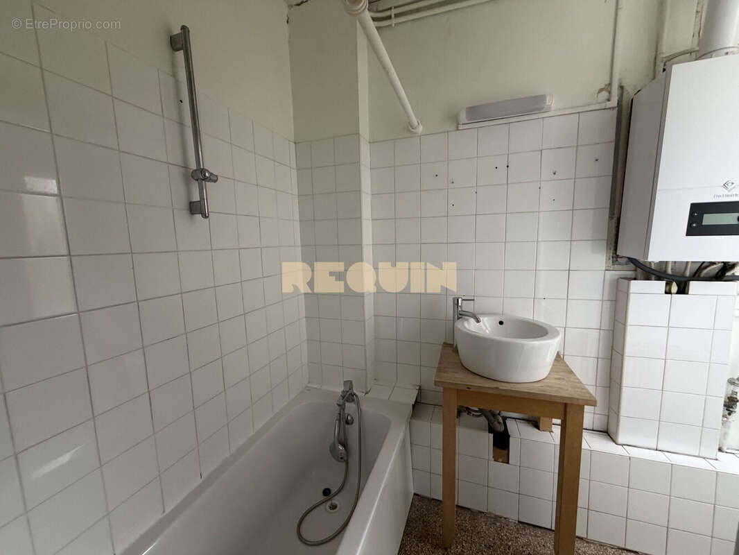 Appartement 91 m² à La Madeleine  - photo 7