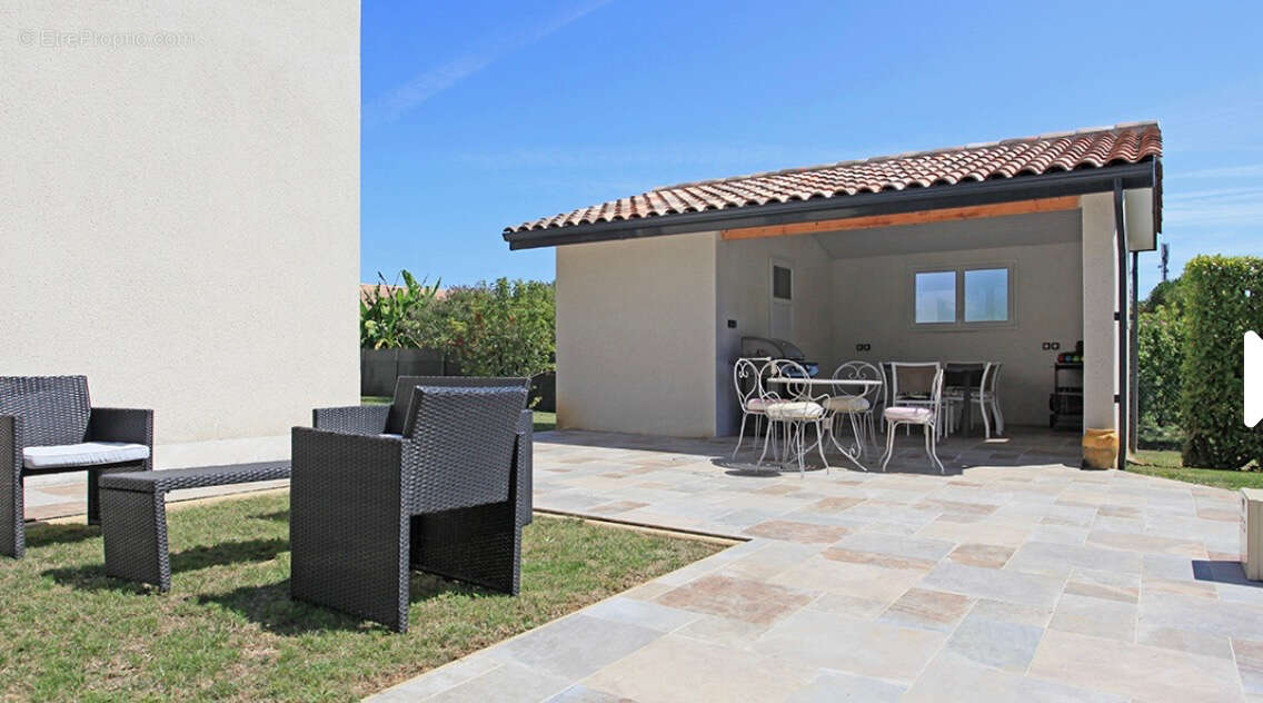 Maison à LAROQUE-TIMBAUT