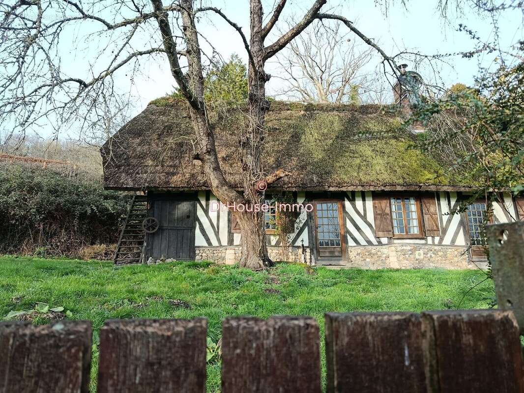 Maison à LIVET-SUR-AUTHOU