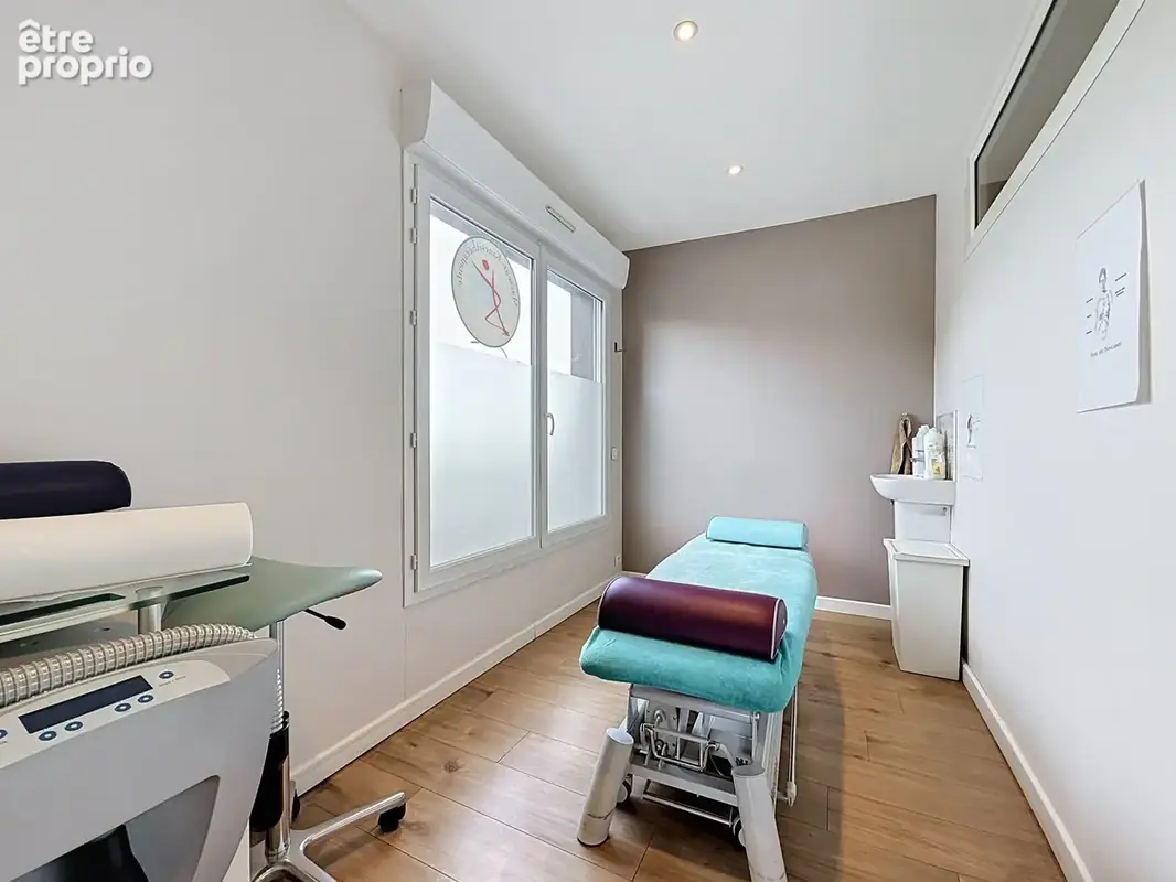 Commerce 64 m² à Frejus  - photo 5