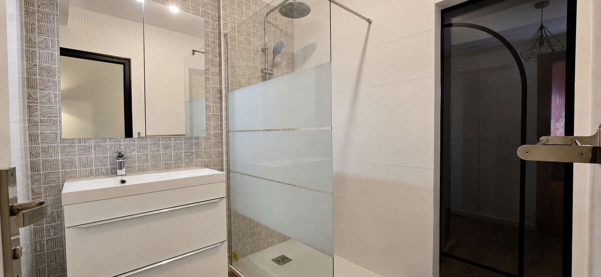 La campagne en ville ! Une adresse rare au coeur de Trespoey Maison T4 - 100 m² - Piscine - photo 7