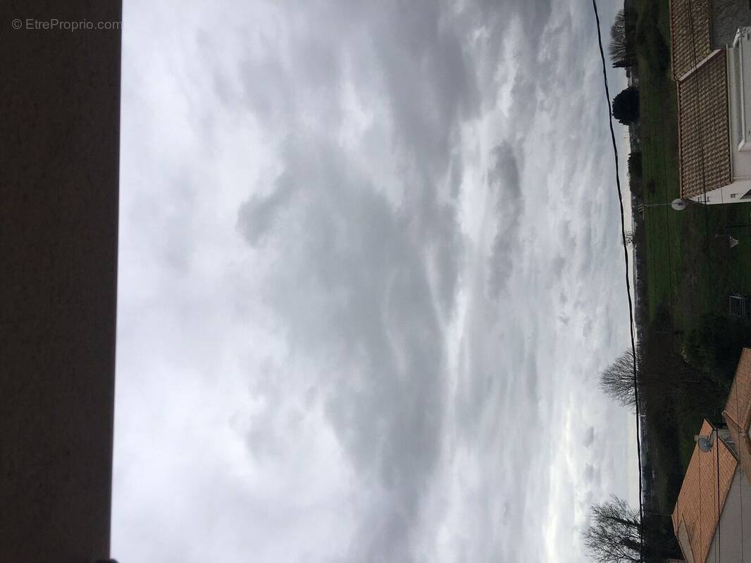 Terrain à FONTENAY-LE-COMTE