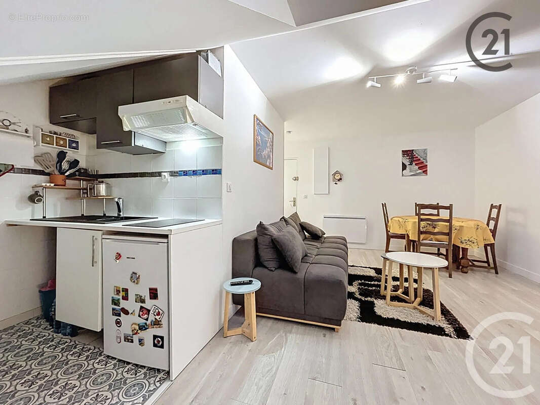 Appartement à BRIE-COMTE-ROBERT