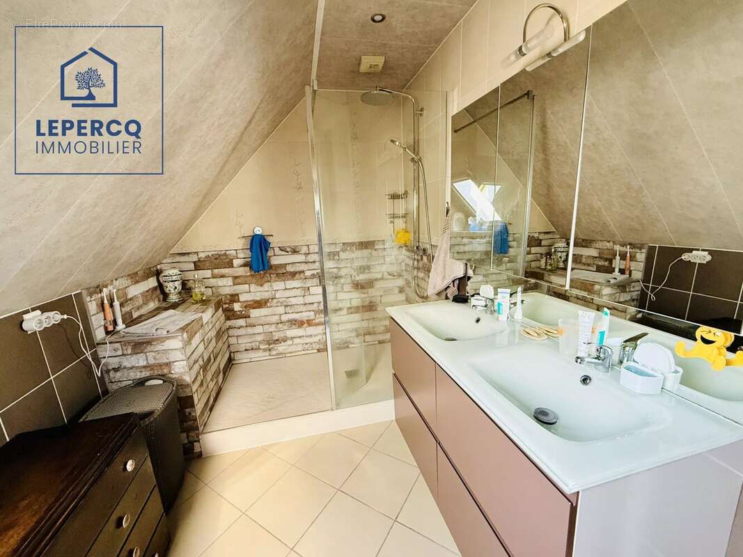 Maison à VILLERS-COTTERETS