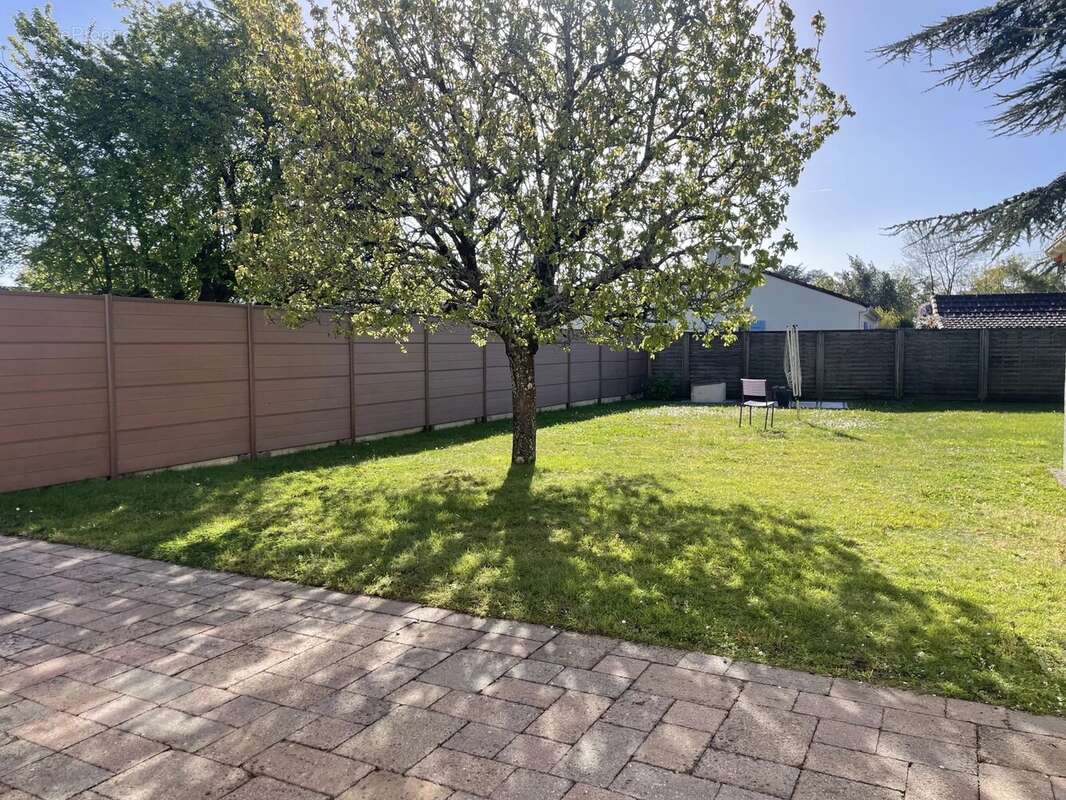 Maison à SAINT-SEBASTIEN-SUR-LOIRE