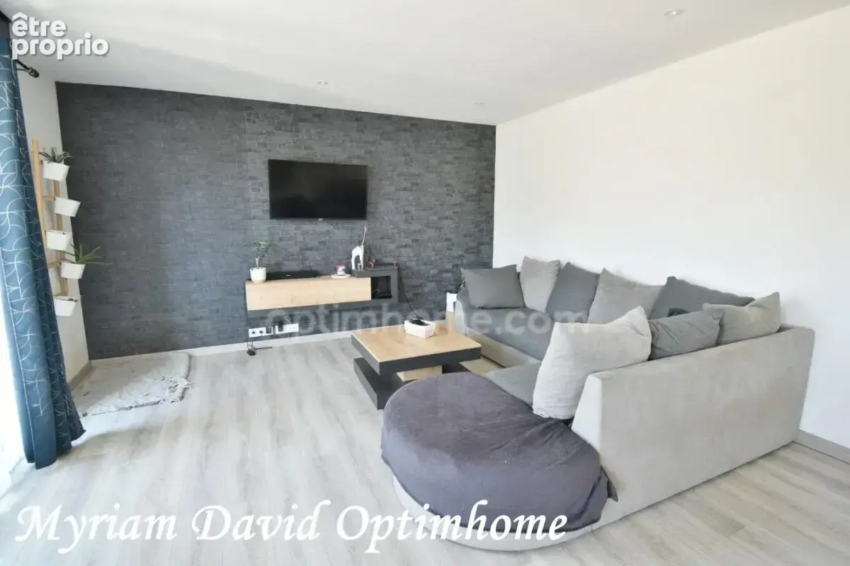 Maison rénovée 128 m² – 5 chambres – Sous-sol complet – Proche centre-ville de Rostrenen - photo 7