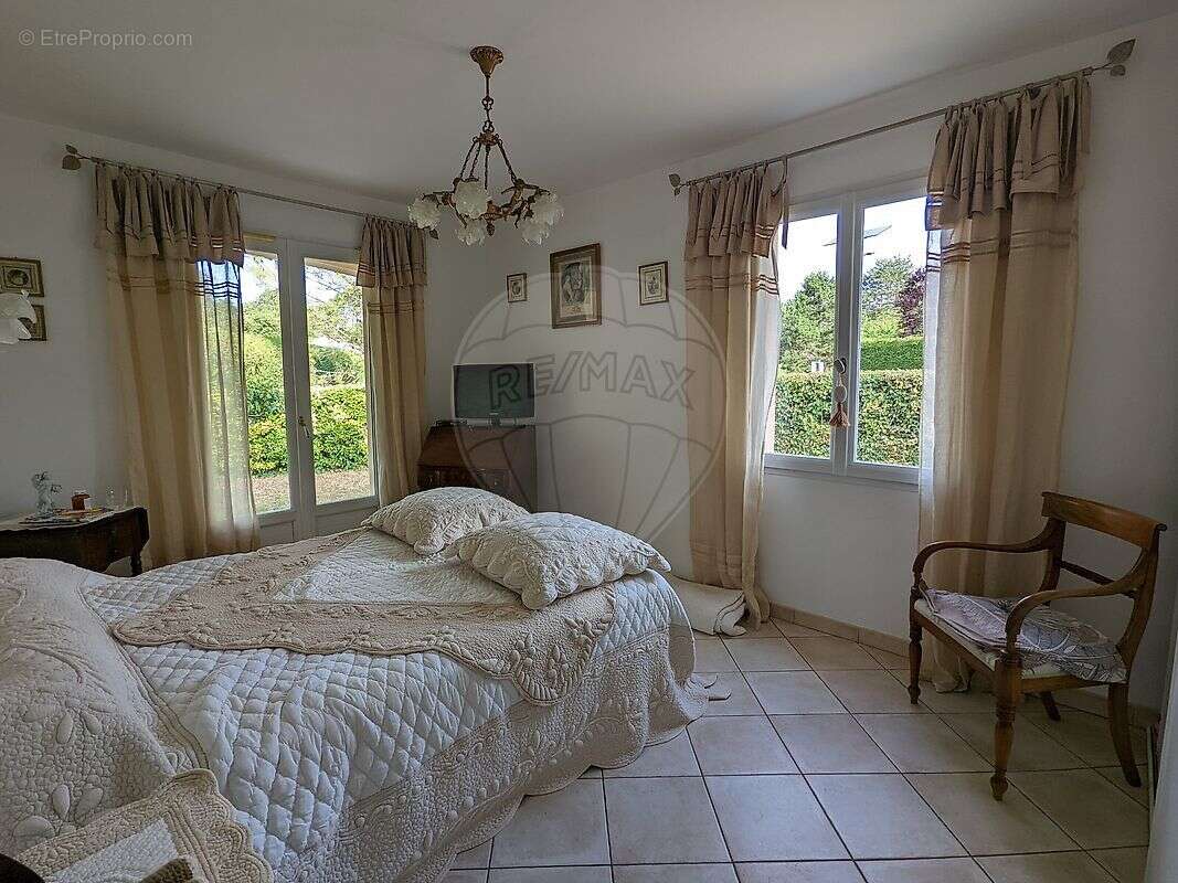 Maison à LES MATHES
