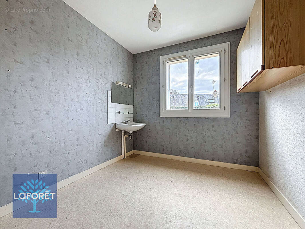 Maison à LA BAZOUGE-DU-DESERT