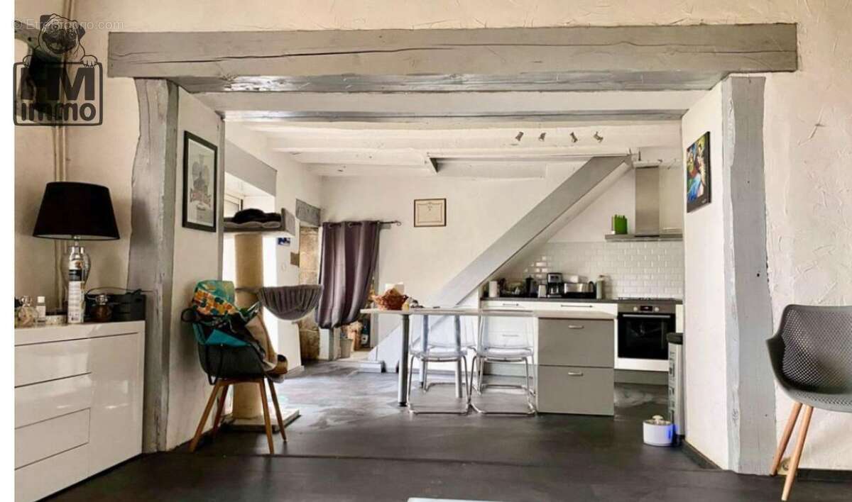 Maison à SAINT-LEONARD-DE-NOBLAT