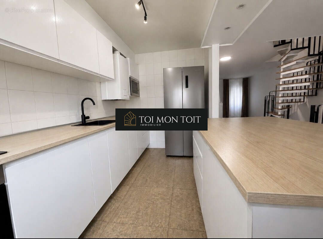 Maison 140 m² à Fosses  - photo 6