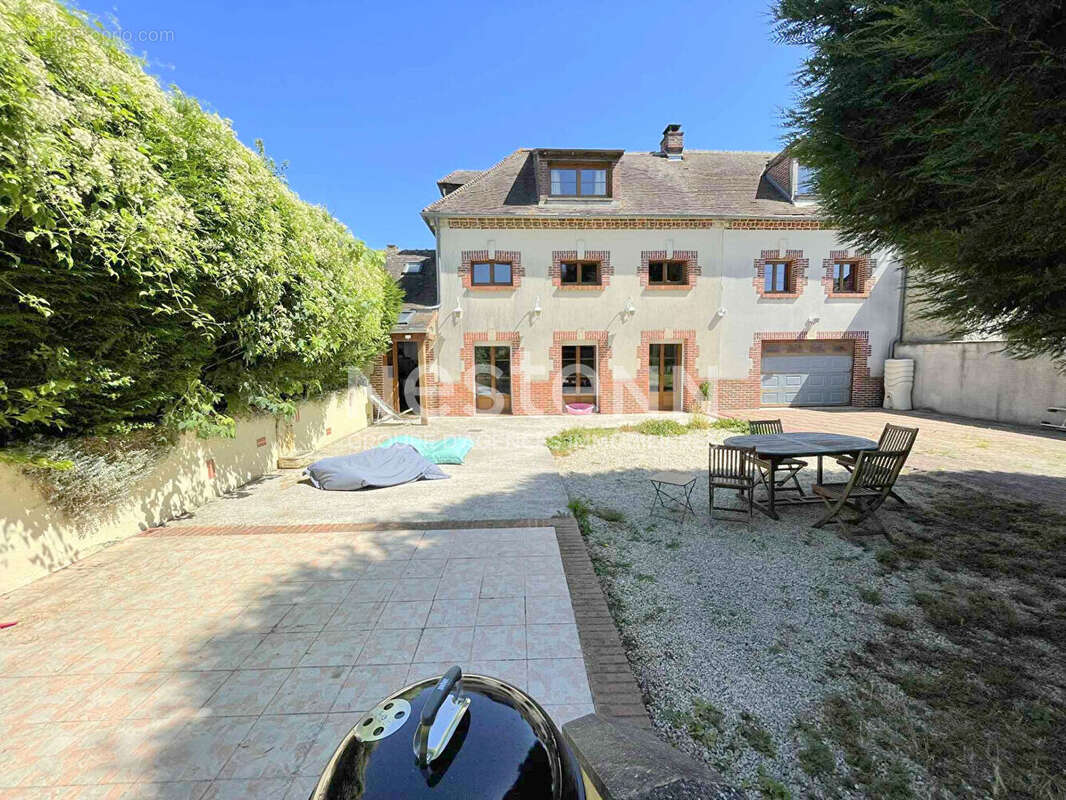 Maison à CHAUMONT-EN-VEXIN