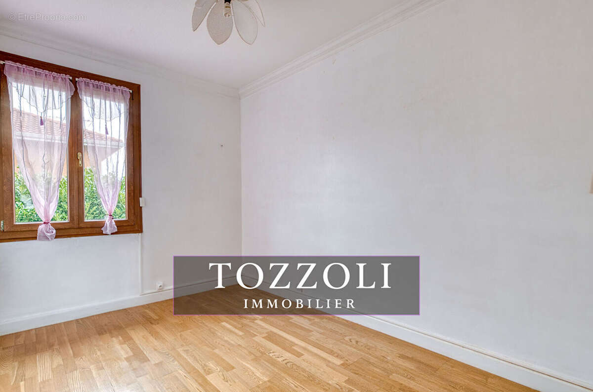 Maison à SAINT-QUENTIN-FALLAVIER