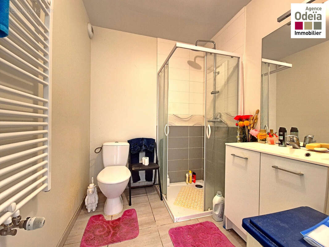 Andernos T2 + parking - Agence Odeïa Immobilier - salle d&#039;eau - Appartement à ANDERNOS-LES-BAINS