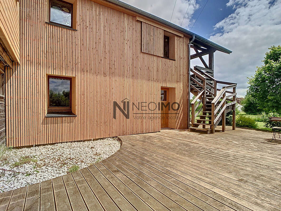 Maison à VALLEROY-LE-SEC