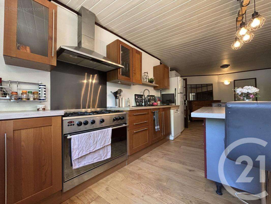 Maison 280 m² à Aixe-Sur-Vienne  - photo 16