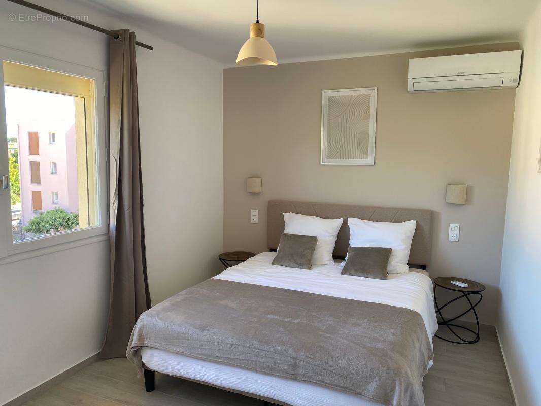 Appartement à SIX-FOURS-LES-PLAGES