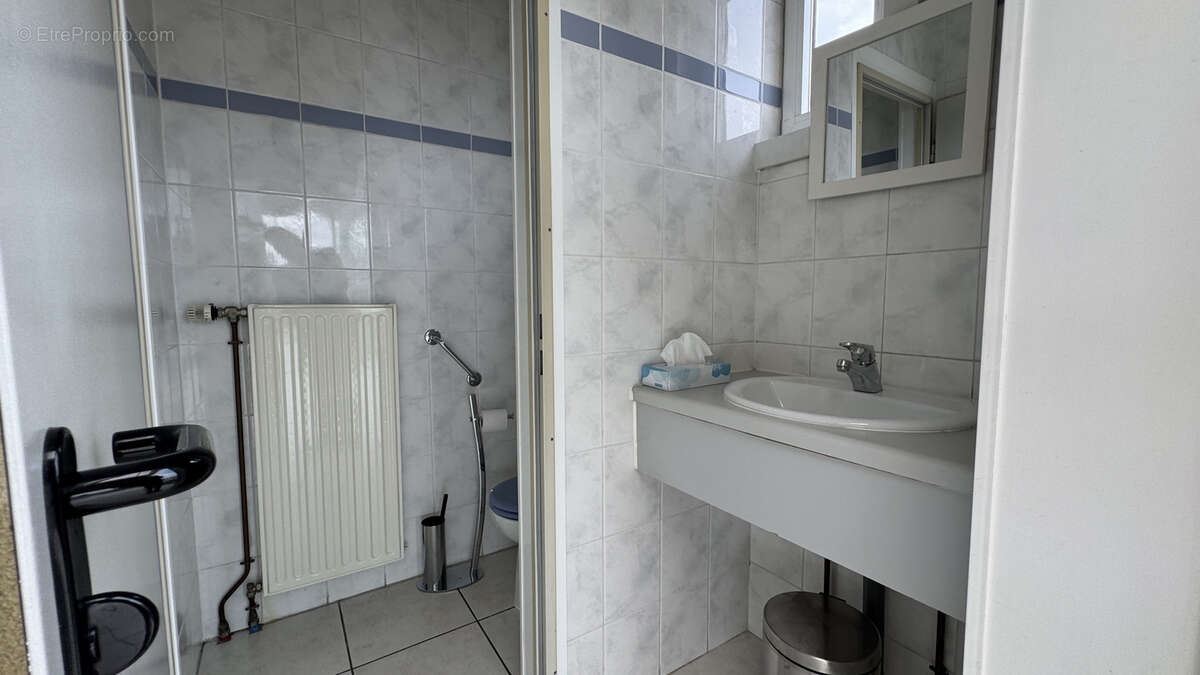 Commerce à SUNDHOUSE