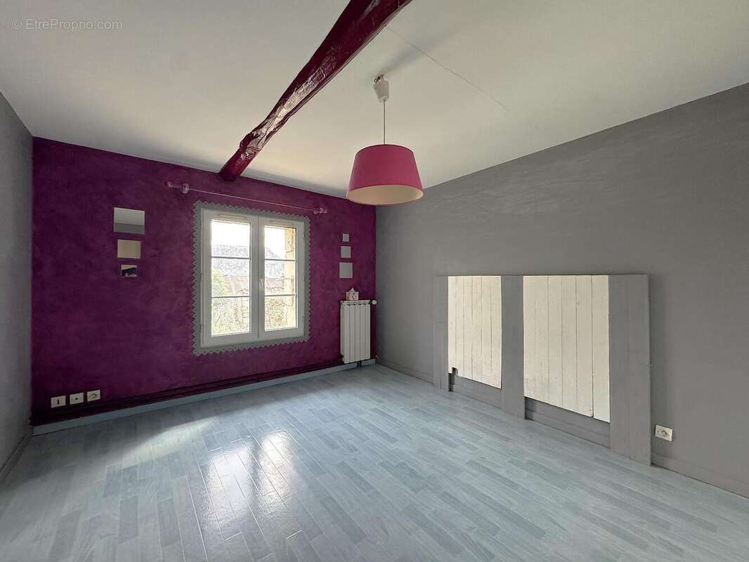   - Maison à SAINT-JACQUES-DE-THOUARS