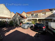 Appartement à MAURECOURT