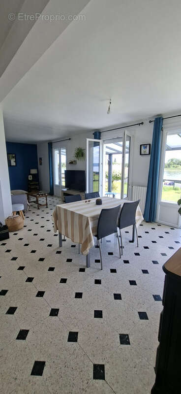 Maison à DUCLAIR