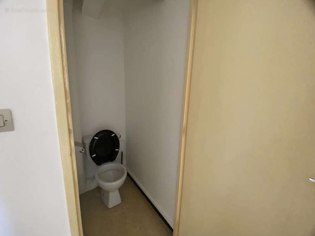 Appartement à MARSEILLE-4E