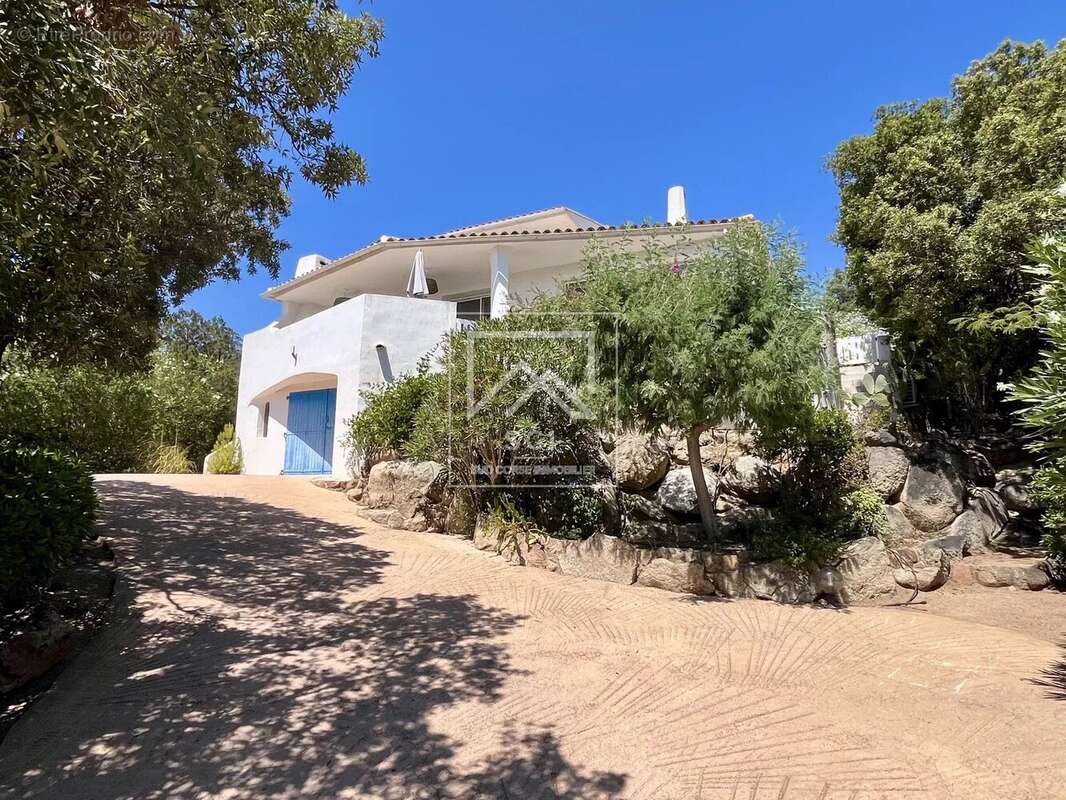 Maison à PORTO-VECCHIO