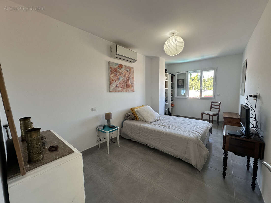 Maison à VILLELONGUE-DELS-MONTS