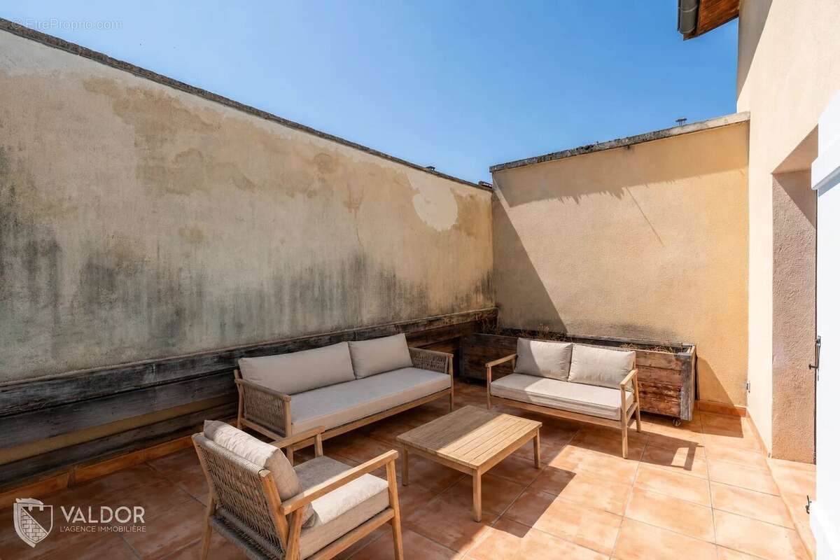 Maison de ville avec deux terrasses et garage - photo 6