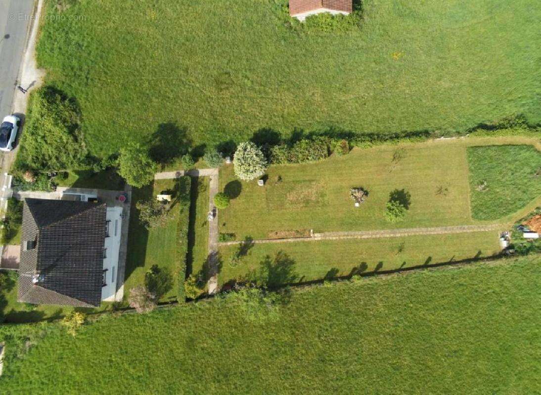 Maison à CHAMPAGNE-MOUTON