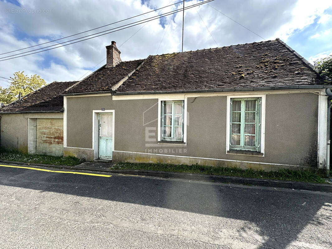 Maison à VOULX