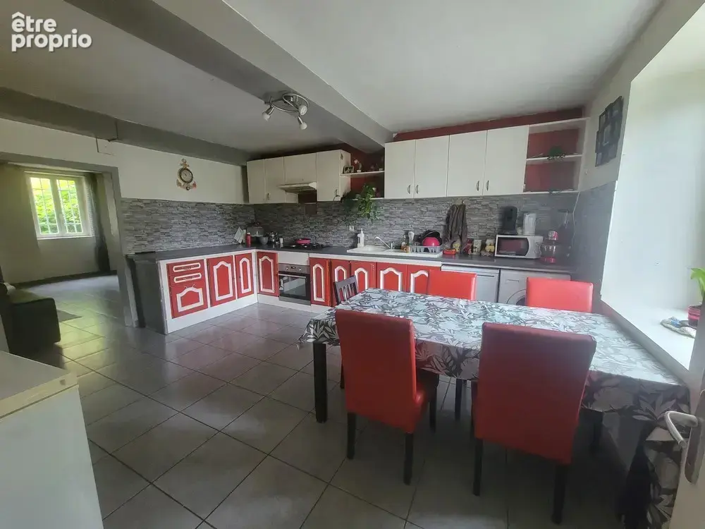 Grande maison familiale de 179 m2 à deux pas de St Sorlin-en-Valloire (26210) - photo 5