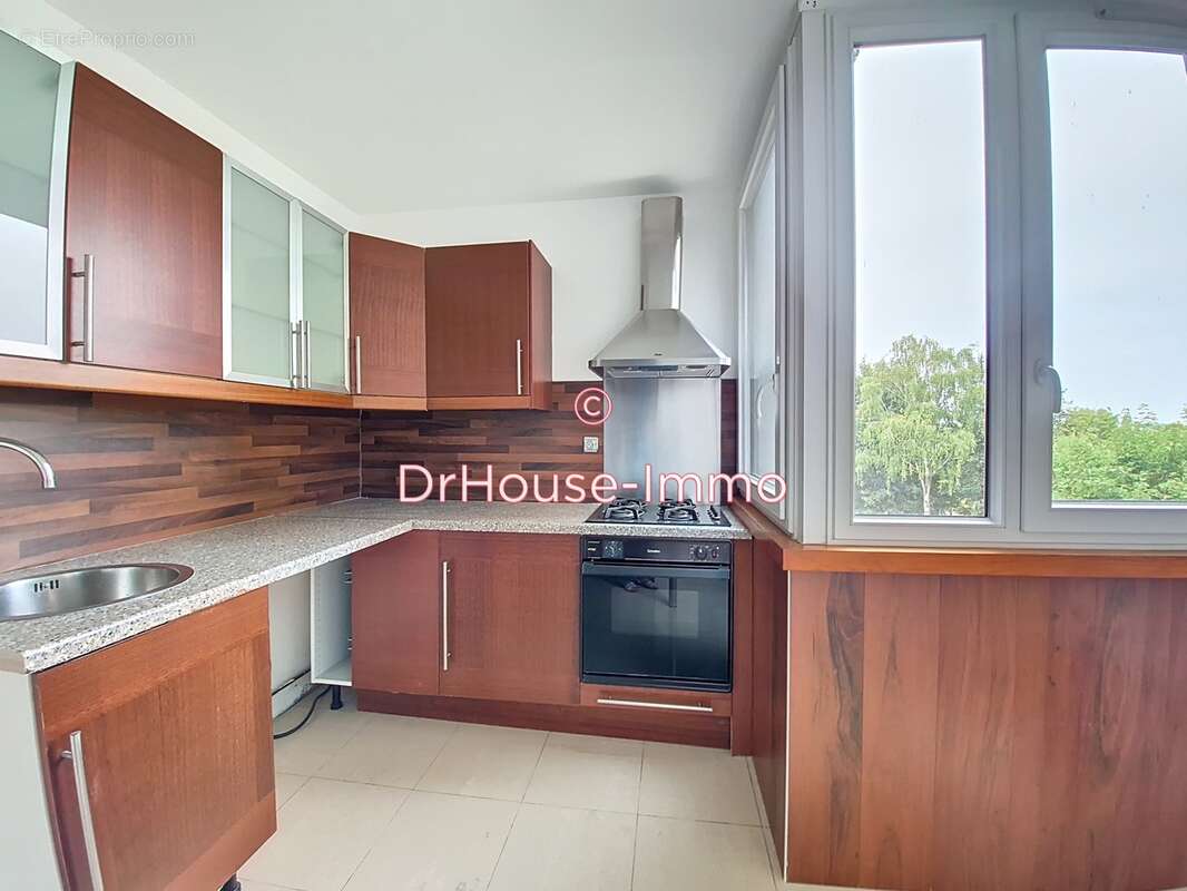 Appartement à ELANCOURT