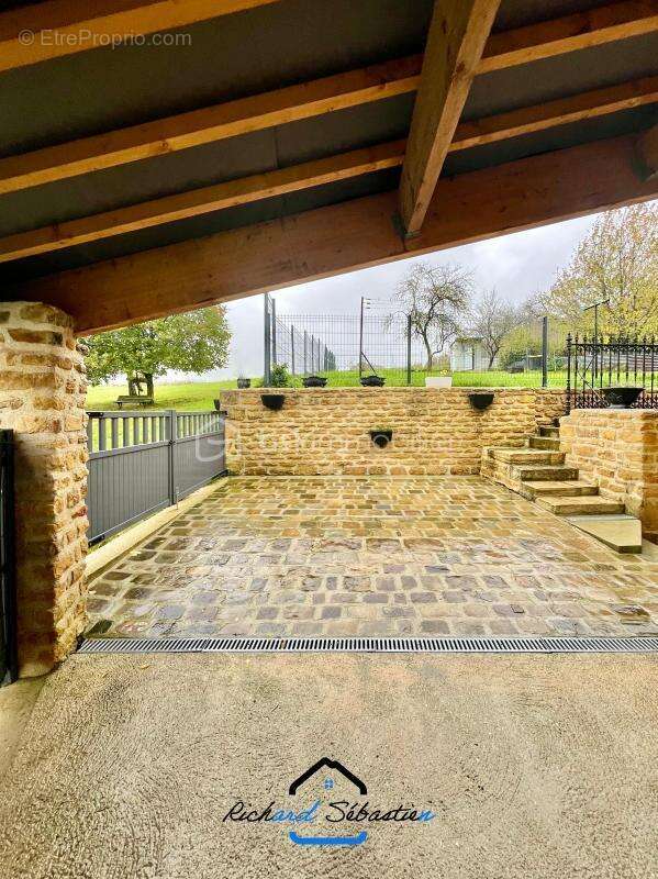 Maison à AUTRECOURT-ET-POURRON