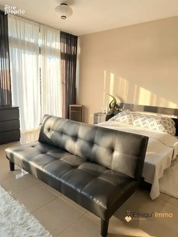 Appartement 700 m² à Tonnerre  - photo 6