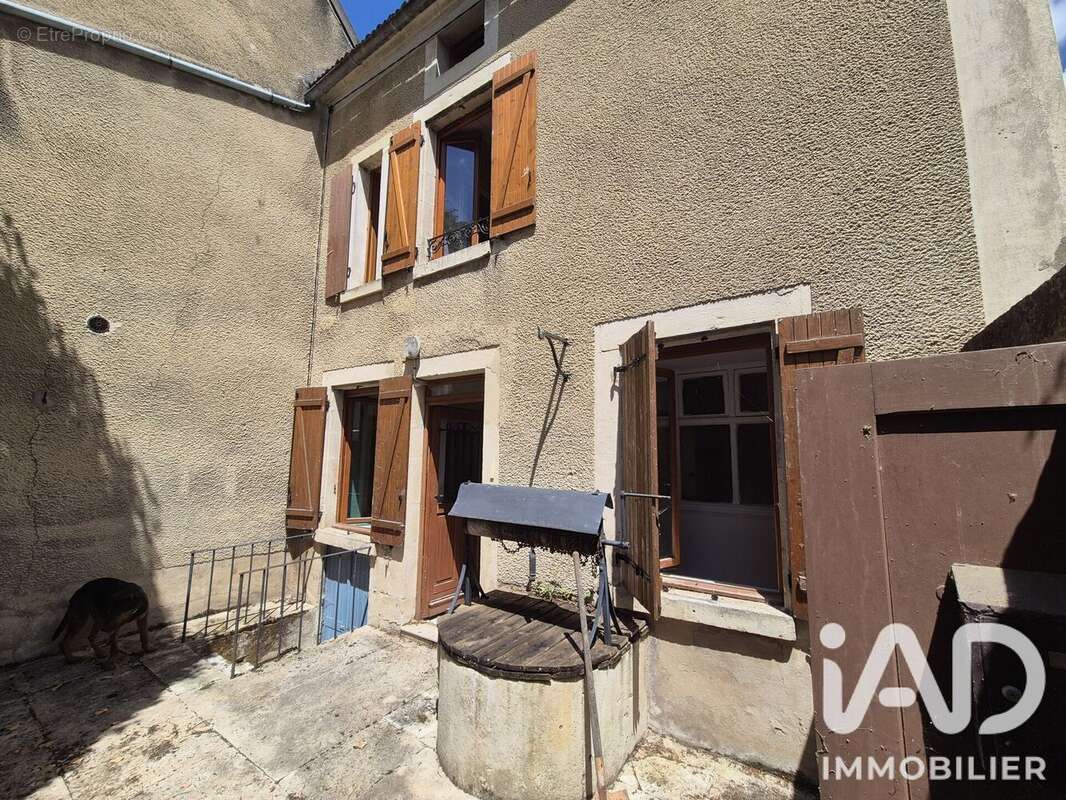 Maison 123 m² à Ancy-Le-Franc  - photo 4