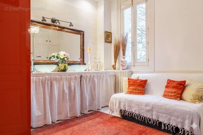 Appartement à SAINT-CYR-SUR-LOIRE