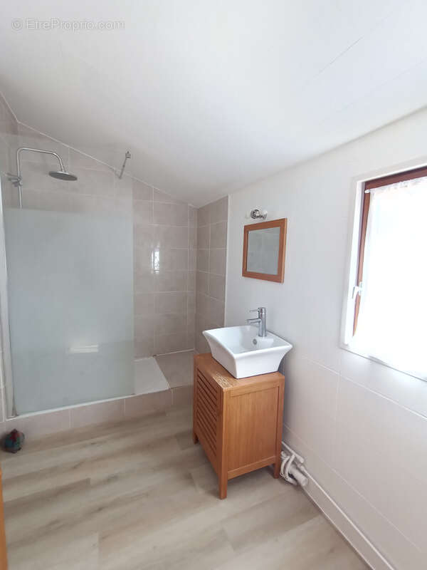 Maison à VARENNES-SUR-ALLIER