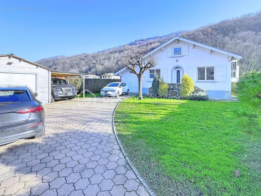 Maison à LE CHAMP-PRES-FROGES