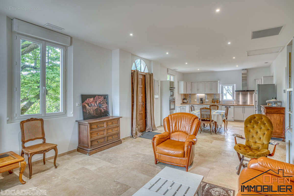 Maison à MONFLANQUIN