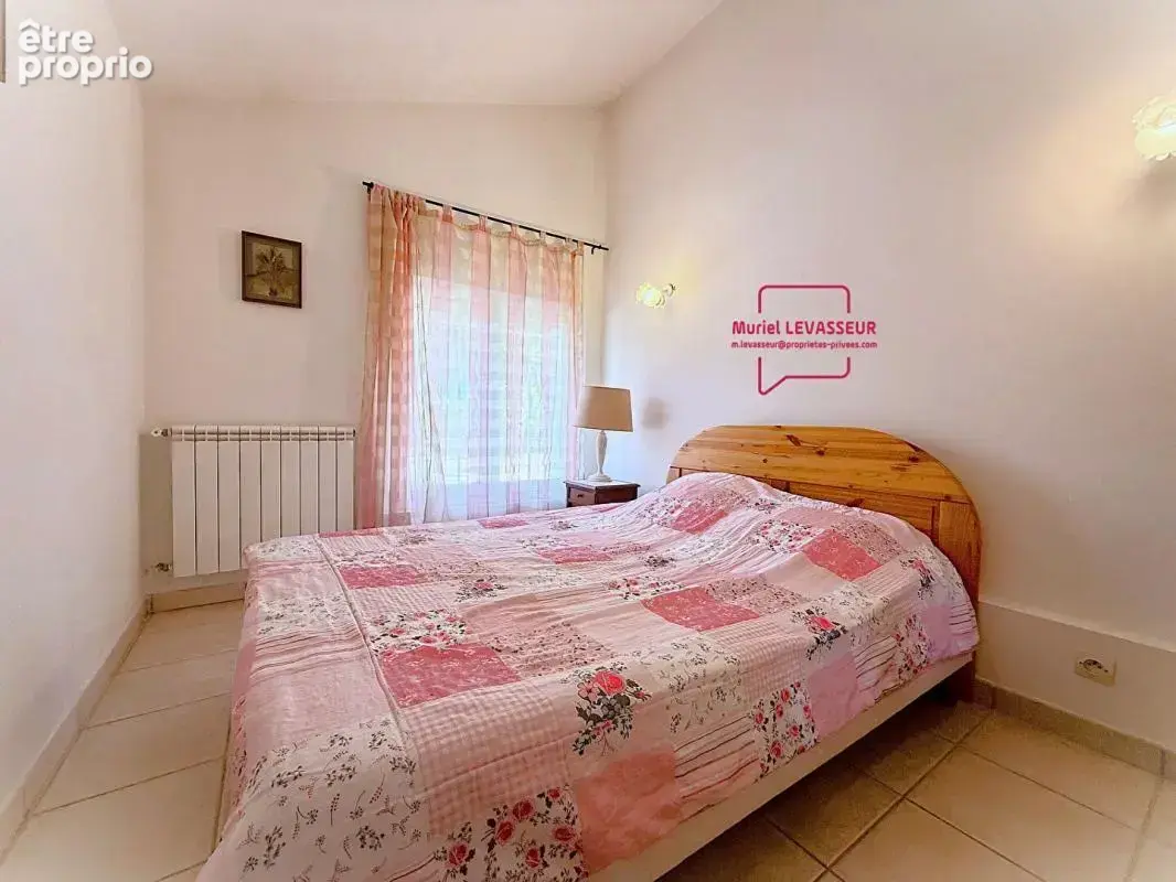 Villa T6 de 160 m2 sur 850 m² terrain avec piscine et garage - Plain pied - photo 4