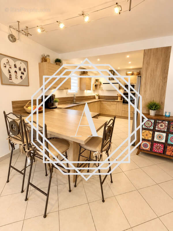 Grande maison familiale de 180 m2 sur terrain de 1 192 m2 proche de Chambly - photo 6